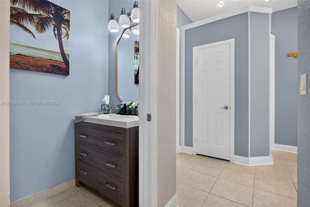 212 Catania Way, Royal Palm Beach, FL 33411