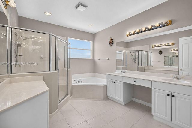 212 Catania Way, Royal Palm Beach, FL 33411