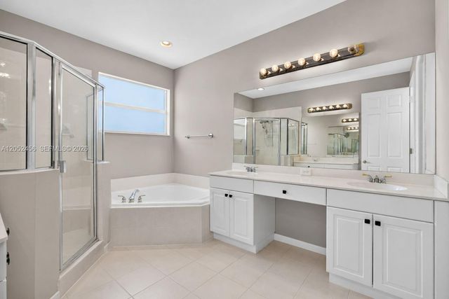 212 Catania Way, Royal Palm Beach, FL 33411