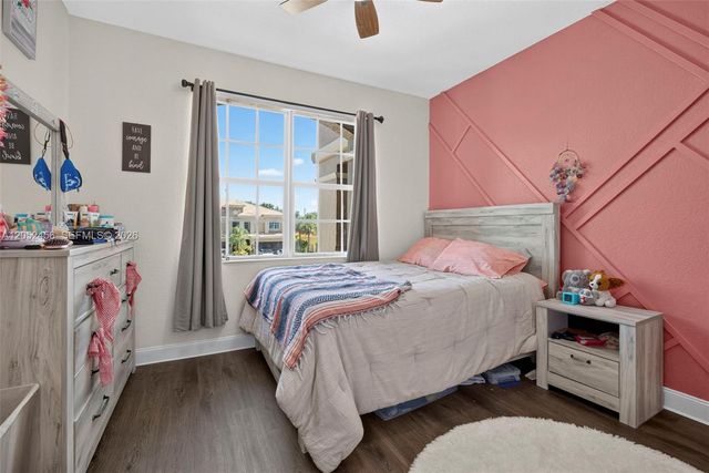 212 Catania Way, Royal Palm Beach, FL 33411