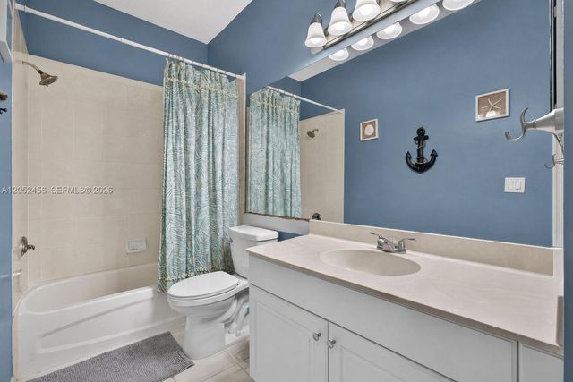212 Catania Way, Royal Palm Beach, FL 33411