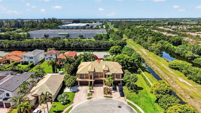 212 Catania Way, Royal Palm Beach, FL 33411