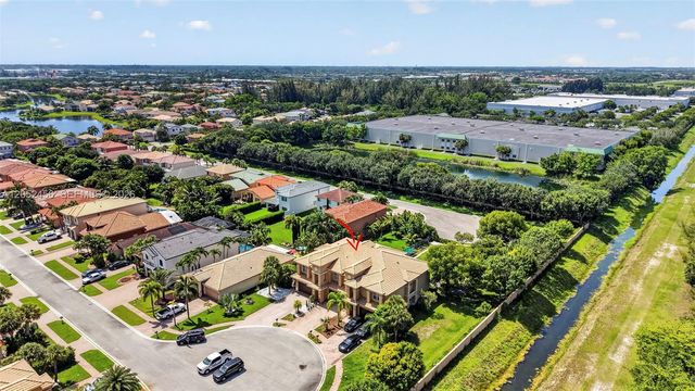 212 Catania Way, Royal Palm Beach, FL 33411
