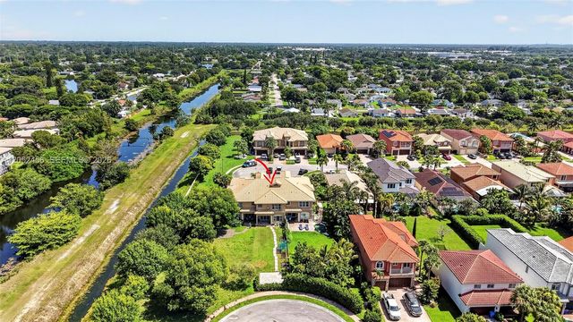 212 Catania Way, Royal Palm Beach, FL 33411