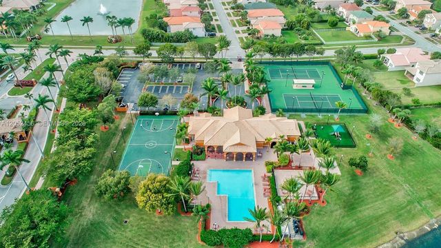 212 Catania Way, Royal Palm Beach, FL 33411