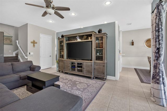 212 Catania Way, Royal Palm Beach, FL 33411