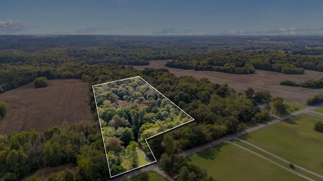 5756 Burgess Gower Rd, Springfield, TN 37172