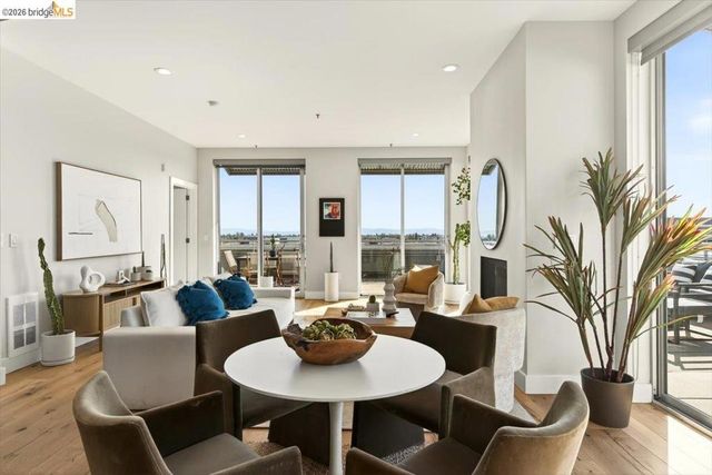 201 4Th St 601, Oakland, CA 94607