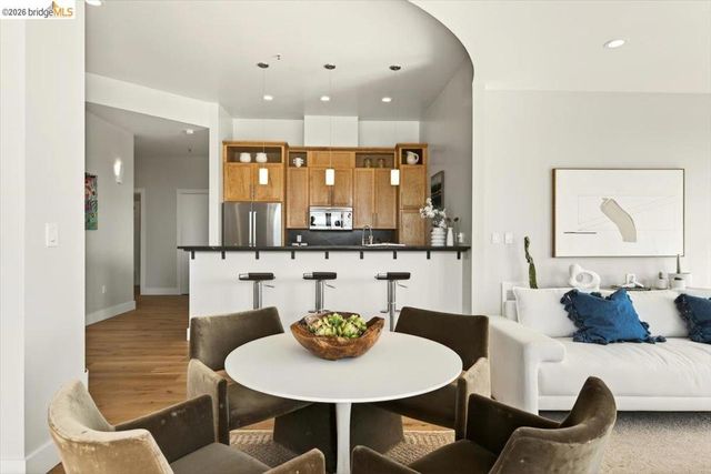 201 4Th St 601, Oakland, CA 94607