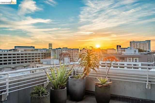 201 4Th St 601, Oakland, CA 94607