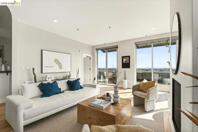 201 4Th St 601, Oakland, CA 94607