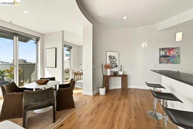 201 4Th St 601, Oakland, CA 94607