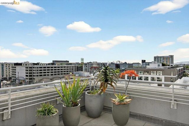 201 4Th St 601, Oakland, CA 94607