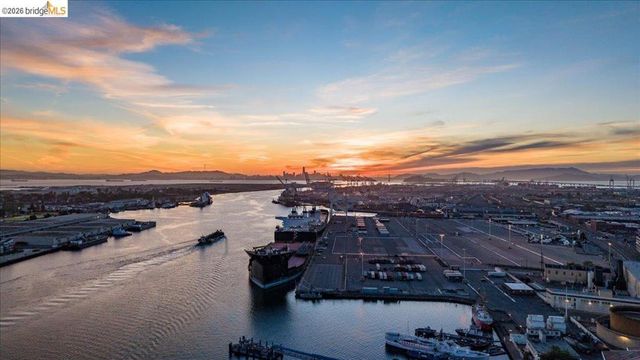 201 4Th St 601, Oakland, CA 94607