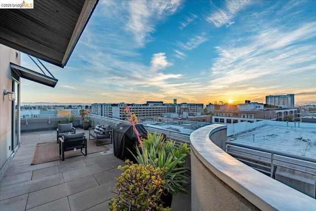 201 4Th St 601, Oakland, CA 94607