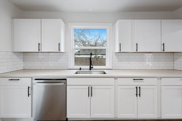 320 S Crosby St, Tekoa, WA 99033