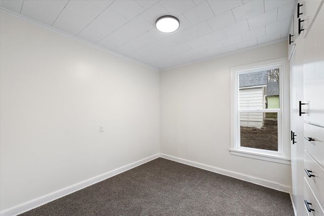 320 S Crosby St, Tekoa, WA 99033