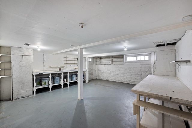 320 S Crosby St, Tekoa, WA 99033