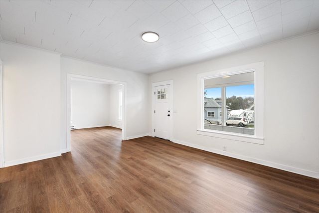 320 S Crosby St, Tekoa, WA 99033