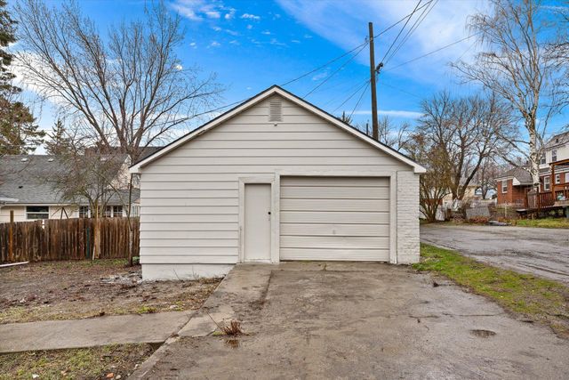 320 S Crosby St, Tekoa, WA 99033