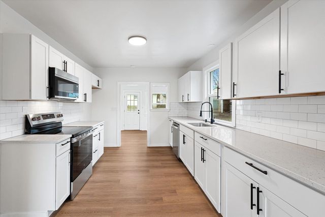 320 S Crosby St, Tekoa, WA 99033