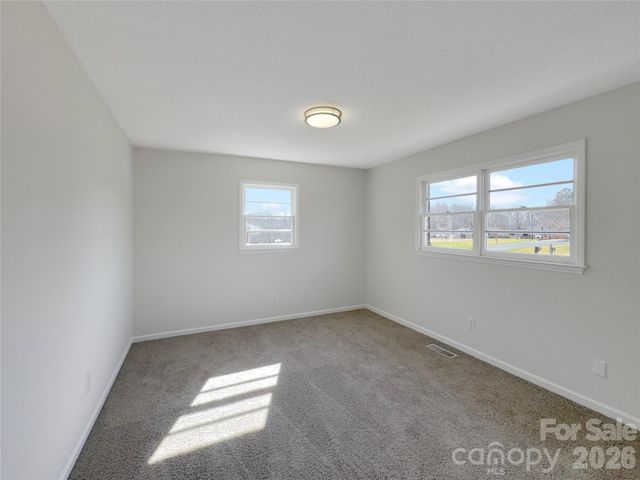 138 Victoria Drive, Statesville, NC 28625