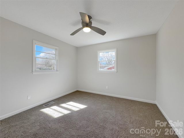 138 Victoria Drive, Statesville, NC 28625