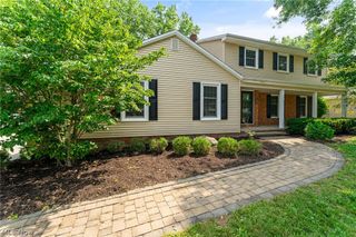 442 S Briarcliff Drive, Canfield, OH 44406