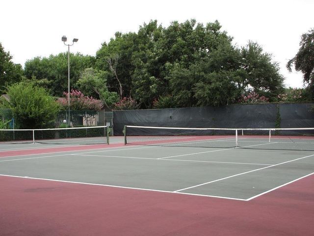 10053 Westpark Drive 325, Houston, TX 77042