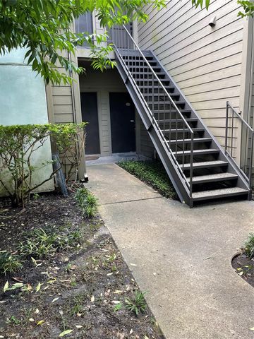 10053 Westpark Drive 325, Houston, TX 77042