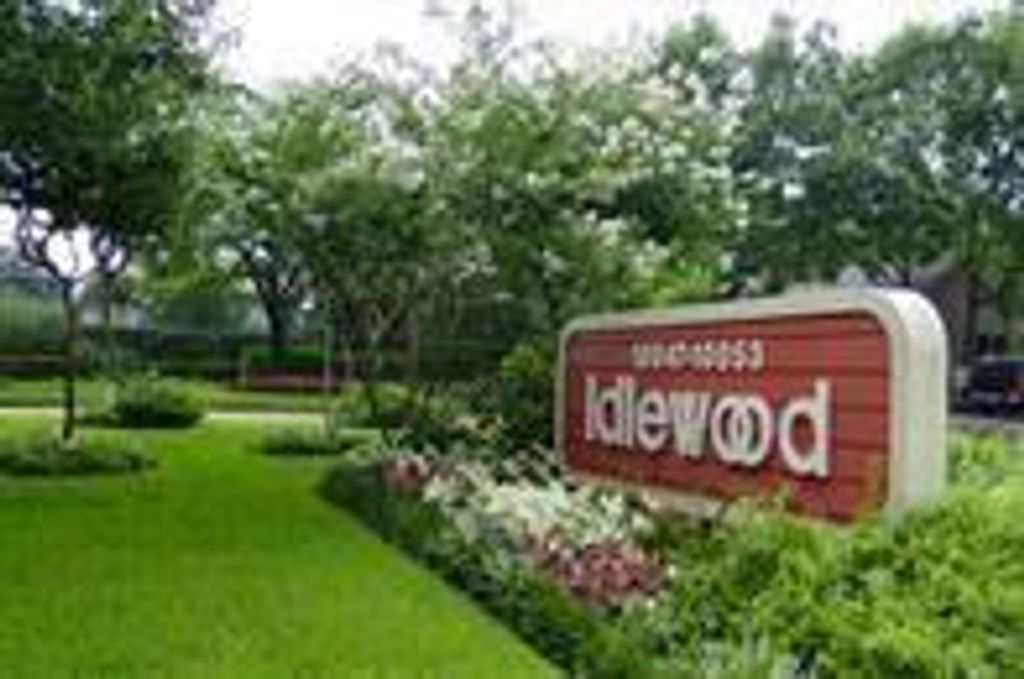 10053 Westpark Drive 325, Houston, TX 77042