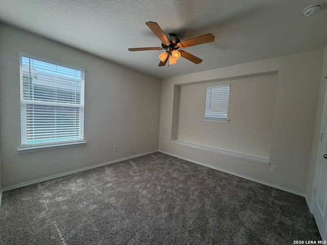 9927 Tampke Falls, San Antonio, TX 78245