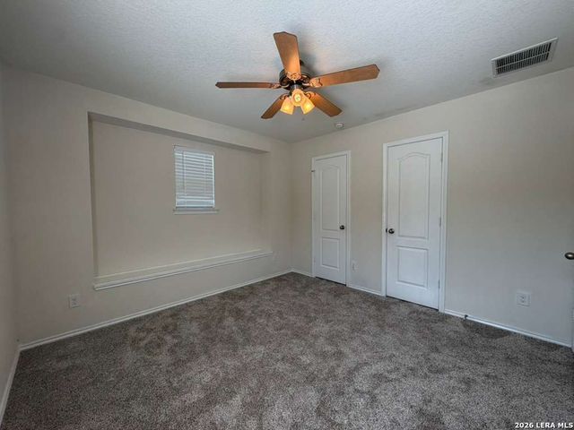 9927 Tampke Falls, San Antonio, TX 78245