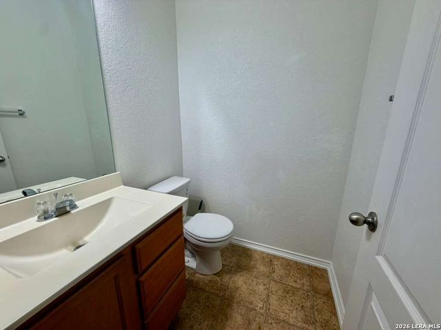 9927 Tampke Falls, San Antonio, TX 78245