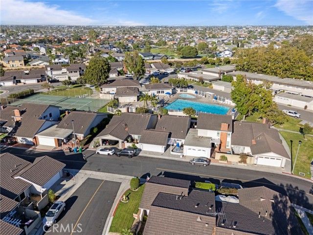 5102 Piccadilly Circle, Westminster, CA 92683