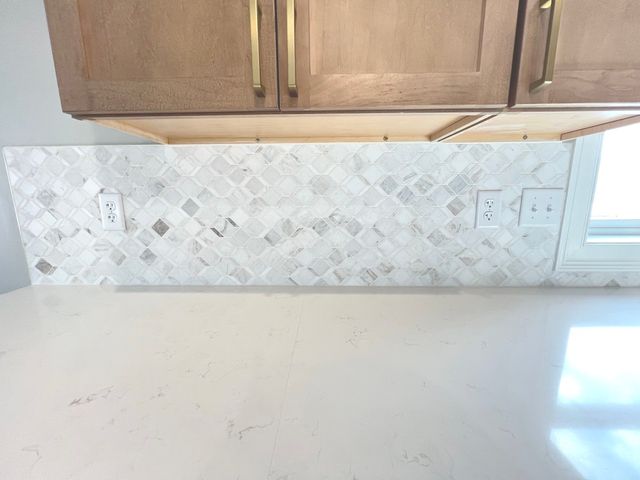 1175 S Farmstone Drive, Diamond, IL 60416