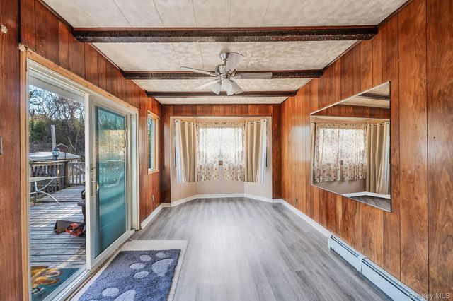 134 Park Lane, Middle Island, NY 11953