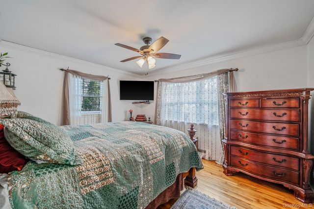134 Park Lane, Middle Island, NY 11953