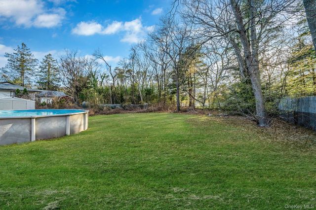 134 Park Lane, Middle Island, NY 11953