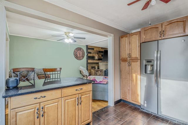 134 Park Lane, Middle Island, NY 11953