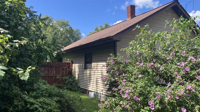 144 N La Vista Boulevard, Battle Creek, MI 49015