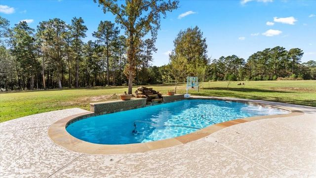 27785 Log Cabin Road, Montgomery, TX 77356
