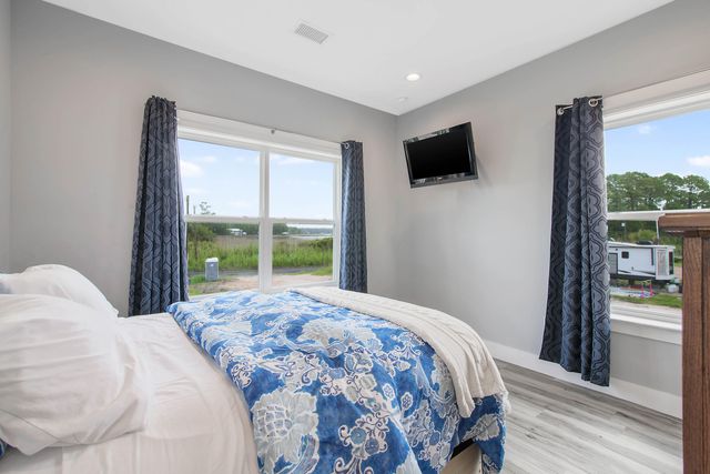 486 Beatrice Point Road, Freeport, FL 32439