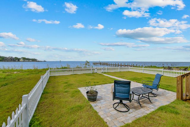 486 Beatrice Point Road, Freeport, FL 32439