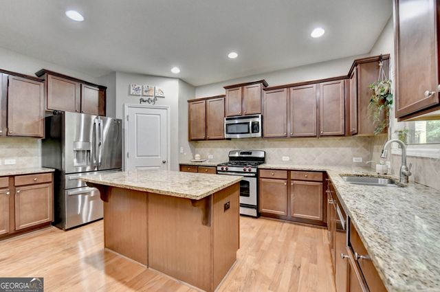 6250 Beaver Bend Way, Cumming, GA 30040