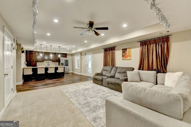 6250 Beaver Bend Way, Cumming, GA 30040