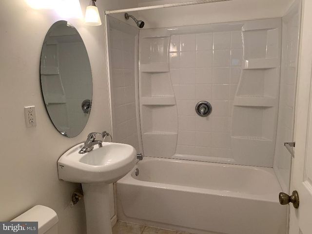 6 WILLIAMS ST, Glassboro, NJ 08028