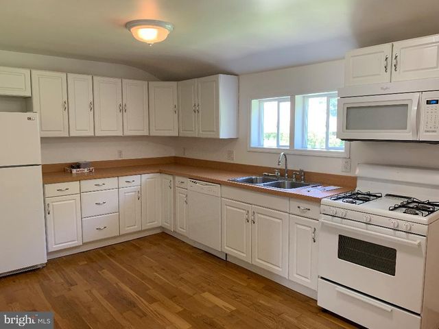 6 WILLIAMS ST, Glassboro, NJ 08028