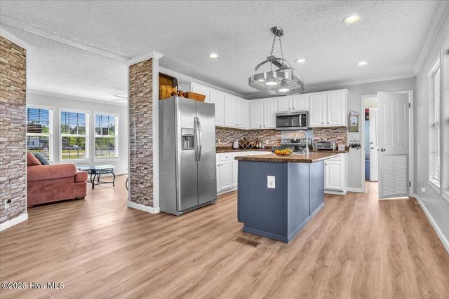 112 Cypress Knee Drive, Richlands, NC 28574