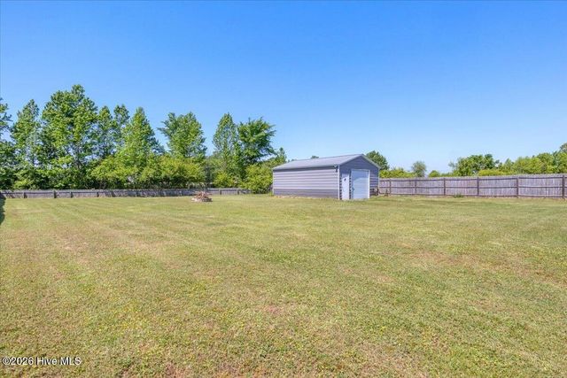 112 Cypress Knee Drive, Richlands, NC 28574